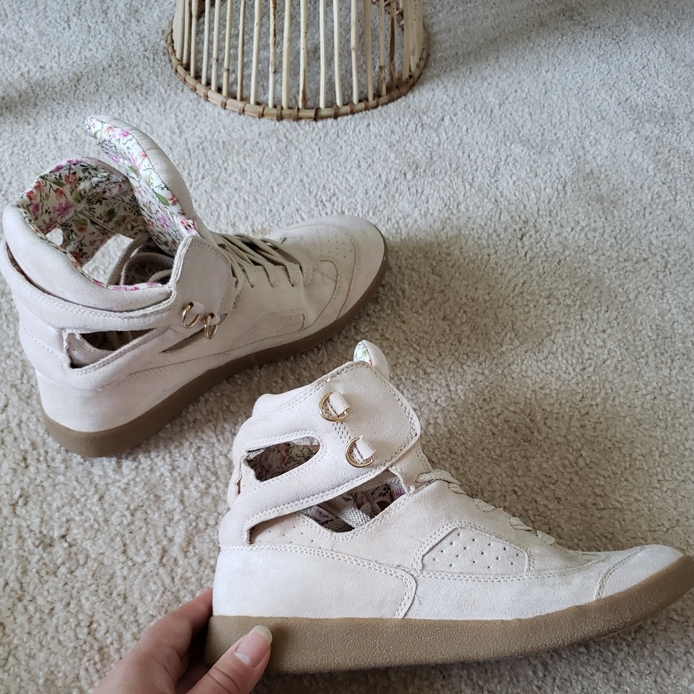 F21 Beige/Floral Fashion Sneakers